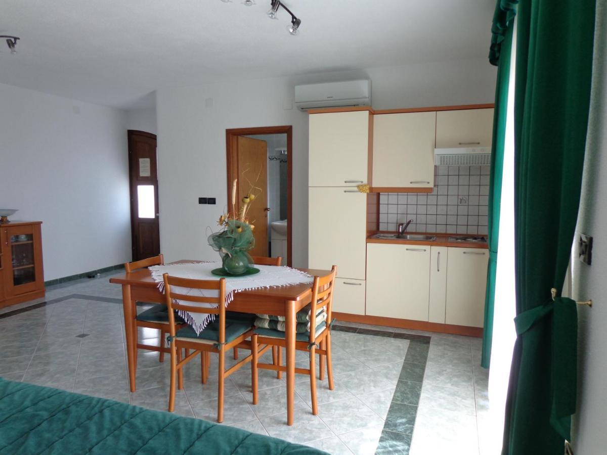 Apartmens Alenka Rovinj Rum bild